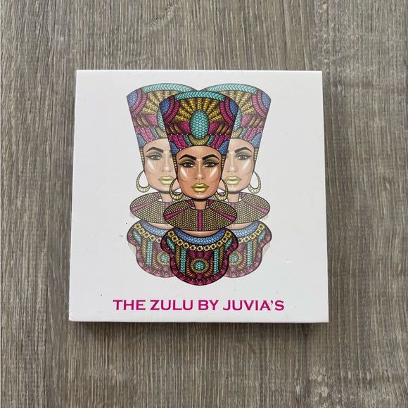 The Zulu Eyeshadow Palette - Picture 2 of 4